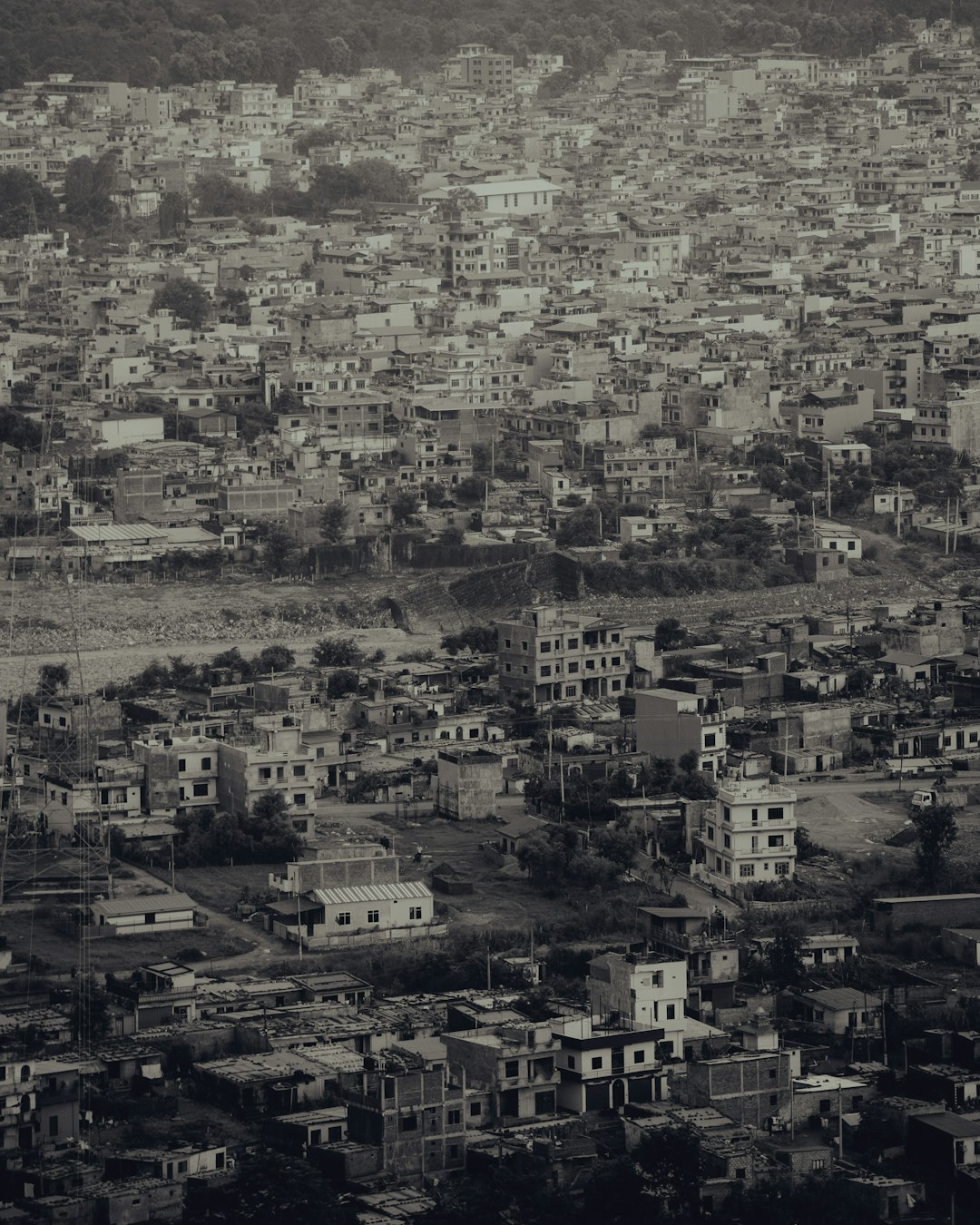 a black and white photo of a city